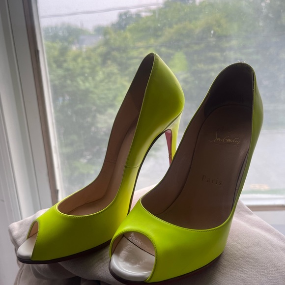 Yellow peep toe Christian Louboutin - Picture 6 of 7